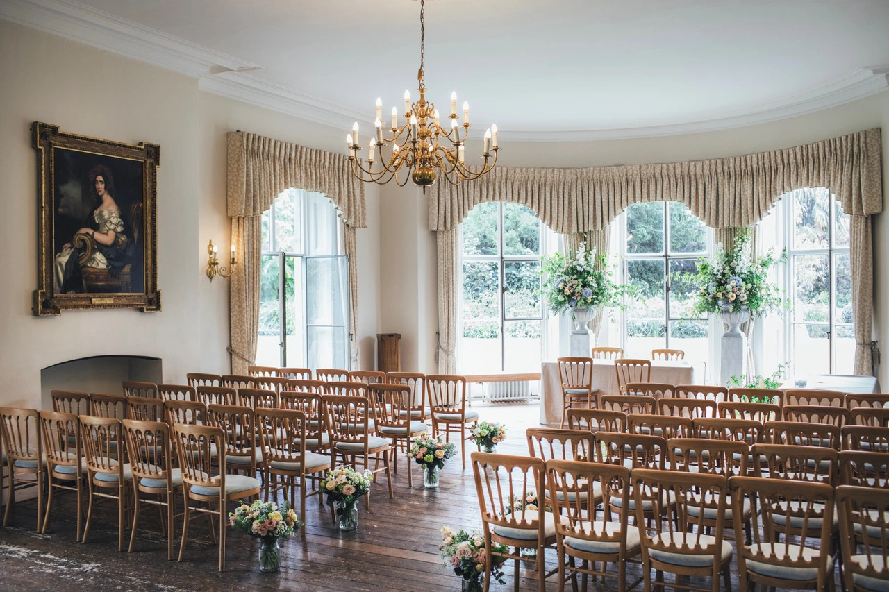 A Timeless Summer Wedding with Classic English Garden Flowers